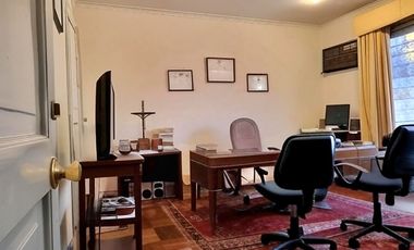 Casa Destino Comercial, cercanía Parque Bustamante. Pleno Barrio Italia.