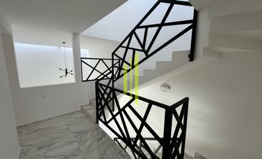 CASA NUEVA DE 4 RECAMARAS CON AMPLIO JARDIN, LOMAS DE ANGELOPOLIS, PUEBLA