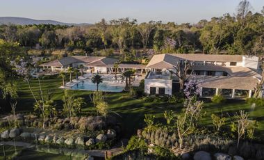 DEPARTAMENTO DE LUJO DENTRO DEL CARMEN EN ATLIXCO - 3 RECAMARAS