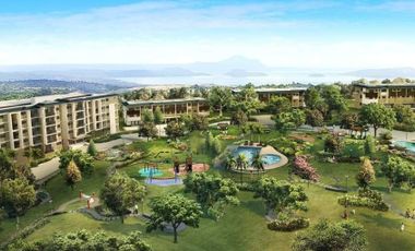 Tagaytay Highlands Condominium with Club house view