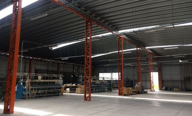 Galpon industrial de venta cerca de Quito.  10.000 m2 terreno - 1.820 m2 construccion