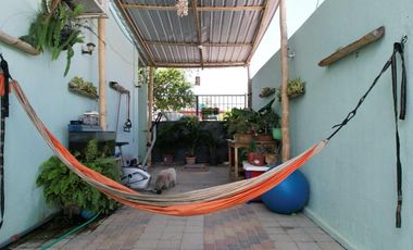 Se vende casa de 3 dormitorios con piscina en Urb. Refugio del mar en Playas