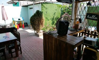 Se vende casa de 3 dormitorios con piscina en Urb. Refugio del mar en Playas