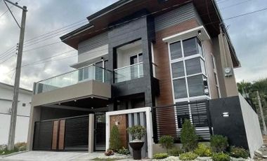 BRAND NEW SEMI-FURNISHED MODERN HOME NEAR FRIENDSHIP AND ROCKWELL 4BR 4T&B