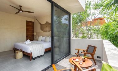 Casa con alberca, jacuzzi, terraza, paneles solares, en venta Tulum.