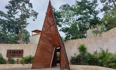 Casa con alberca, jacuzzi, terraza, paneles solares, en venta Tulum.