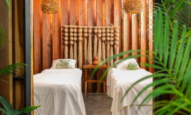 Casa con alberca, jacuzzi, terraza, paneles solares, en venta Tulum.