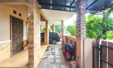 Rumah LB 250 Hadap Selatan 12 Menit ke Mall Teras Kota J-37042