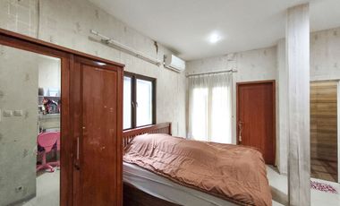 Rumah LB 250 Hadap Selatan 12 Menit ke Mall Teras Kota J-37042