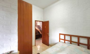 Rumah LB 250 Hadap Selatan 12 Menit ke Mall Teras Kota J-37042