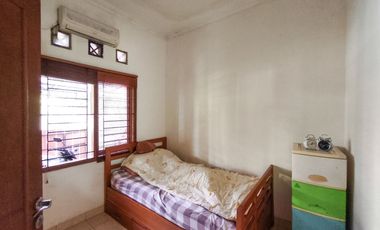 Rumah LB 250 Hadap Selatan 12 Menit ke Mall Teras Kota J-37042