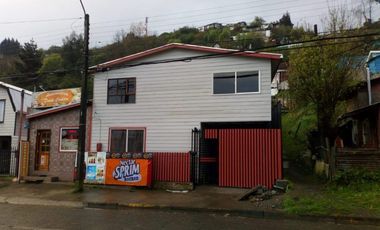 CASA y LOCAL COMERCIAL, LOS LEONES 936 , PUERTO MONTT
