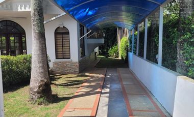 VENTA DE CASA QUINTA MELGAR