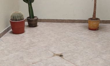 CERCA A OVALO HIGUERETA - DEPARTAMENTO EN VENTA EN PRIMER PISO  – SURCO