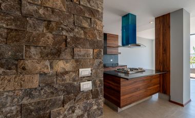 🚨VENTA🚨 CASA NUEVA A 4 MINUTOS DEL TEC DE MTY CON TERRAZA