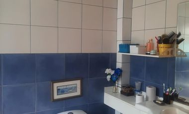 CASA ESQUINA VILLA OSCAR CASTRO