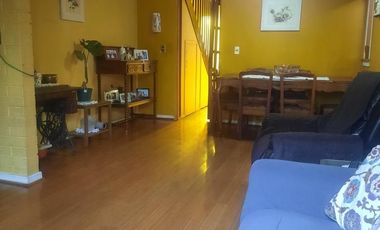 CASA ESQUINA VILLA OSCAR CASTRO