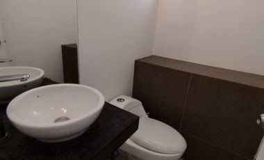 Vendo Casa De 2 Pisos -   Puerto Nuevo – Frente a la Laguna Condominio Privado -Km 71 Panamericana  Sur