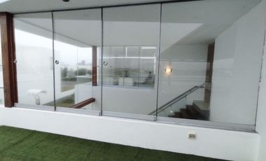 Vendo Casa De 2 Pisos -   Puerto Nuevo – Frente a la Laguna Condominio Privado -Km 71 Panamericana  Sur