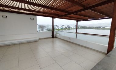 Vendo Casa De 2 Pisos -   Puerto Nuevo – Frente a la Laguna Condominio Privado -Km 71 Panamericana  Sur