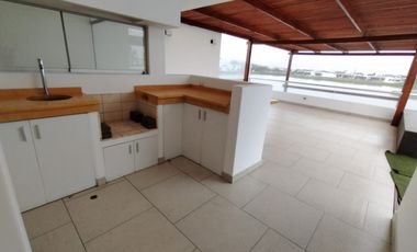 Vendo Casa De 2 Pisos -   Puerto Nuevo – Frente a la Laguna Condominio Privado -Km 71 Panamericana  Sur
