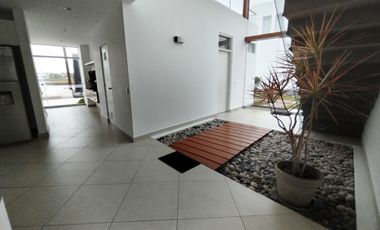 Vendo Casa De 2 Pisos -   Puerto Nuevo – Frente a la Laguna Condominio Privado -Km 71 Panamericana  Sur