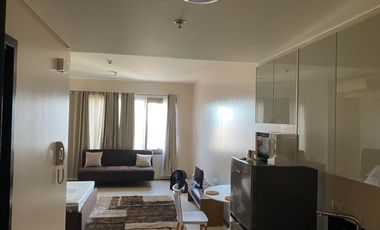 The Viridian in Greenhills 43 sqm studio furnished unit for rent