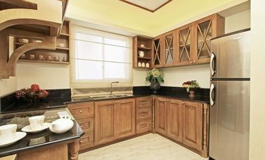 4Bedroom House and Lot fot Sale  Alenxandra Single Attached With fence Ready for Occupancy