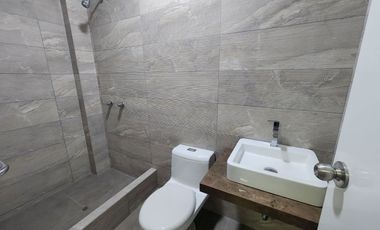 Vendo Dpto. Av. Metropolitana. Ate