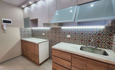 Vendo Dpto. Av. Metropolitana. Ate