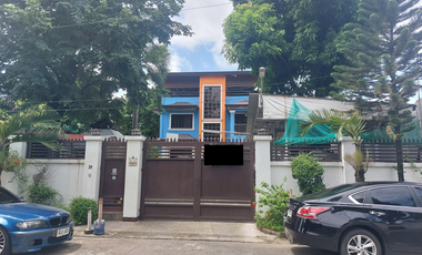 3 Storey House And Lot For Sale In Bf Resort Las Pinas