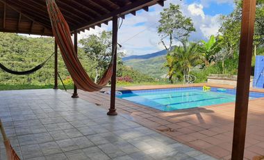 Te vendo esta hermosa casa finca bien barata en Barbosa y se recibe propiedad en Medellín de menor precio.