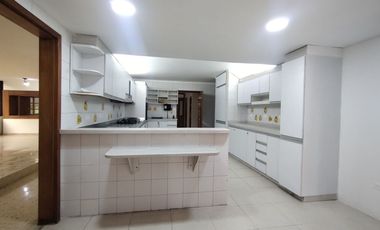 Apartamento en arriendo en Alto Prado.