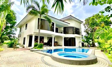 House for rent with swimming pool| 8 carports | 7 BEDROOMS in Stonecrest Southwoods
