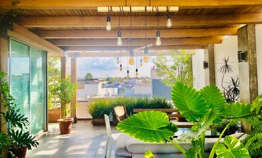 Casa en venta con alberca en Valle Imperial en Zapopan