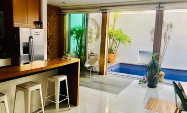 Casa en venta con alberca en Valle Imperial en Zapopan