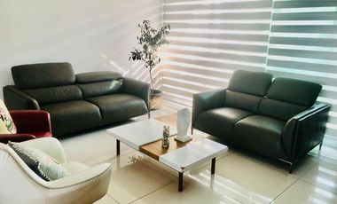 Casa en venta con alberca en Valle Imperial en Zapopan