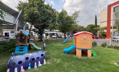 SE RENTA LOCAL COMERCIAL PLAZA ZAVALETA