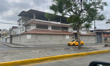 Casa de Alquiler o Venta en la Garzota