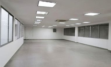 PR18346 Bodega en arriendo en el sector San Diego