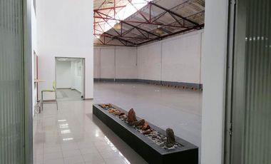 PR18346 Bodega en arriendo en el sector San Diego