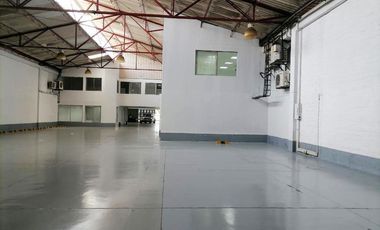 PR18346 Bodega en arriendo en el sector San Diego