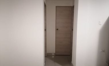 Departamento amoblado de alquiler en Urb. Metrópolis 2, planta baja.