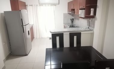 Departamento amoblado de alquiler en Urb. Metrópolis 2, planta baja.