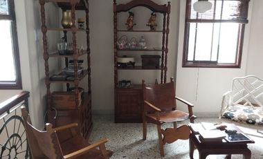 DE OPORTUNIDAD!! HERMOSO APARTAMETO EN PRADO CON AREA DE 212mts , PARQUEADERO DOBLE