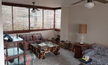 DE OPORTUNIDAD!! HERMOSO APARTAMETO EN PRADO CON AREA DE 212mts , PARQUEADERO DOBLE
