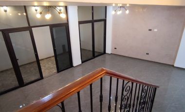 VENDO CASA DE ESTRENO CON VISTA A PARQUE  EN LA ENTRADA DE BOULEVARD