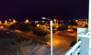 VENDO CASA DE ESTRENO CON VISTA A PARQUE  EN LA ENTRADA DE BOULEVARD