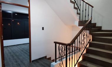 VENDO CASA DE ESTRENO CON VISTA A PARQUE  EN LA ENTRADA DE BOULEVARD