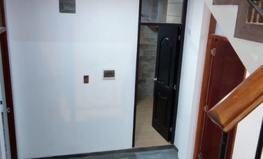 VENDO CASA DE ESTRENO CON VISTA A PARQUE  EN LA ENTRADA DE BOULEVARD